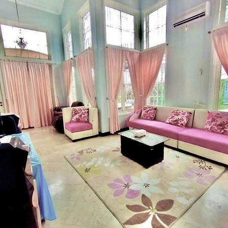 Vila Princess,Sentul 4Bedroom Dan Tenda Camping,Private Pool, Tenis Meja, Mini Billiard, Karaoke, Ayunan,Bbq, 08Satu3 80Satu6 4Satu5Satu Bogor Ngoại thất bức ảnh