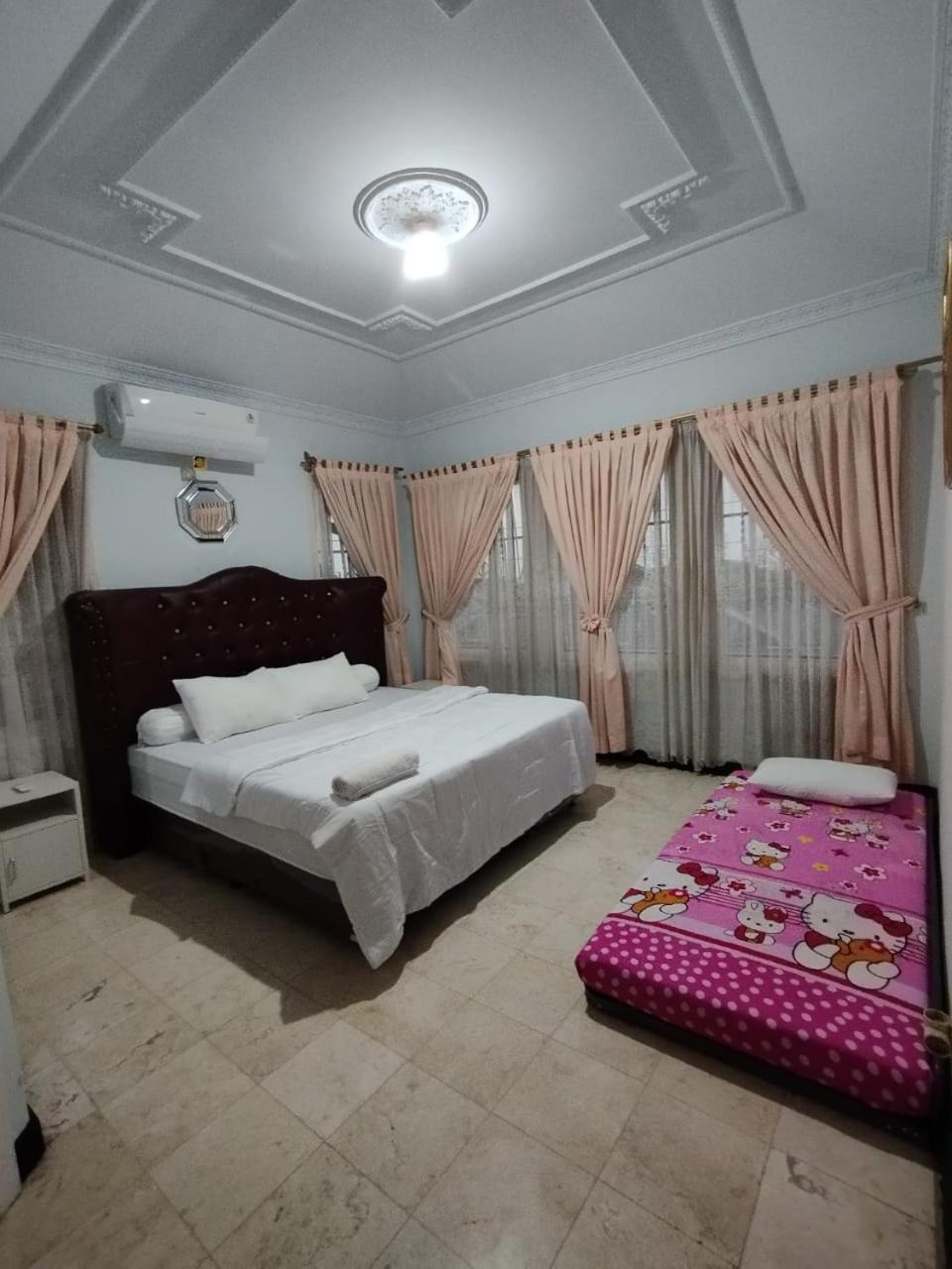 Vila Princess,Sentul 4Bedroom Dan Tenda Camping,Private Pool, Tenis Meja, Mini Billiard, Karaoke, Ayunan,Bbq, 08Satu3 80Satu6 4Satu5Satu Bogor Ngoại thất bức ảnh