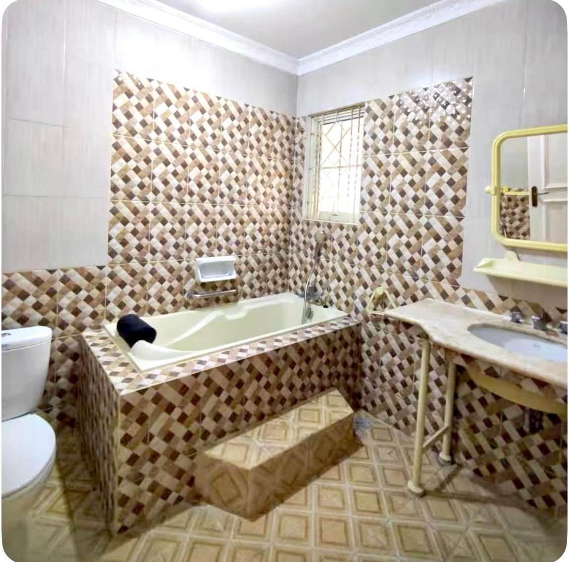 Vila Princess,Sentul 4Bedroom Dan Tenda Camping,Private Pool, Tenis Meja, Mini Billiard, Karaoke, Ayunan,Bbq, 08Satu3 80Satu6 4Satu5Satu Bogor Ngoại thất bức ảnh